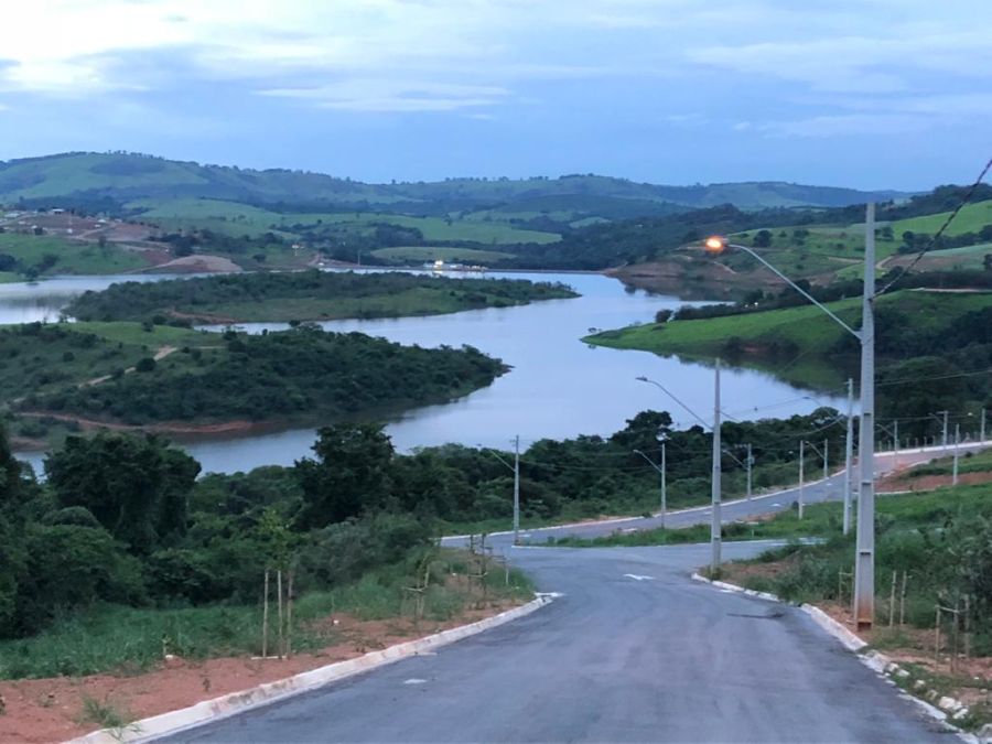 Lote - Venda - Vale dos Coqueiros - Varginha - MG