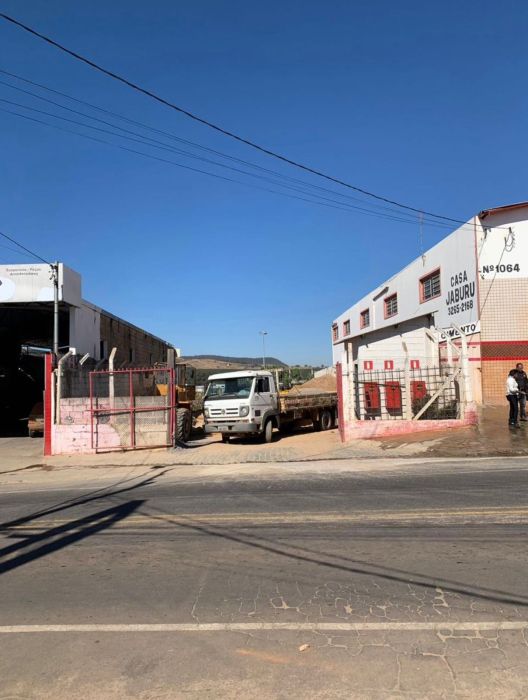 Galpão - Venda - Centro - Três Pontas - MG