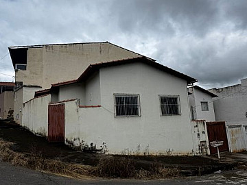 Casa � Venda